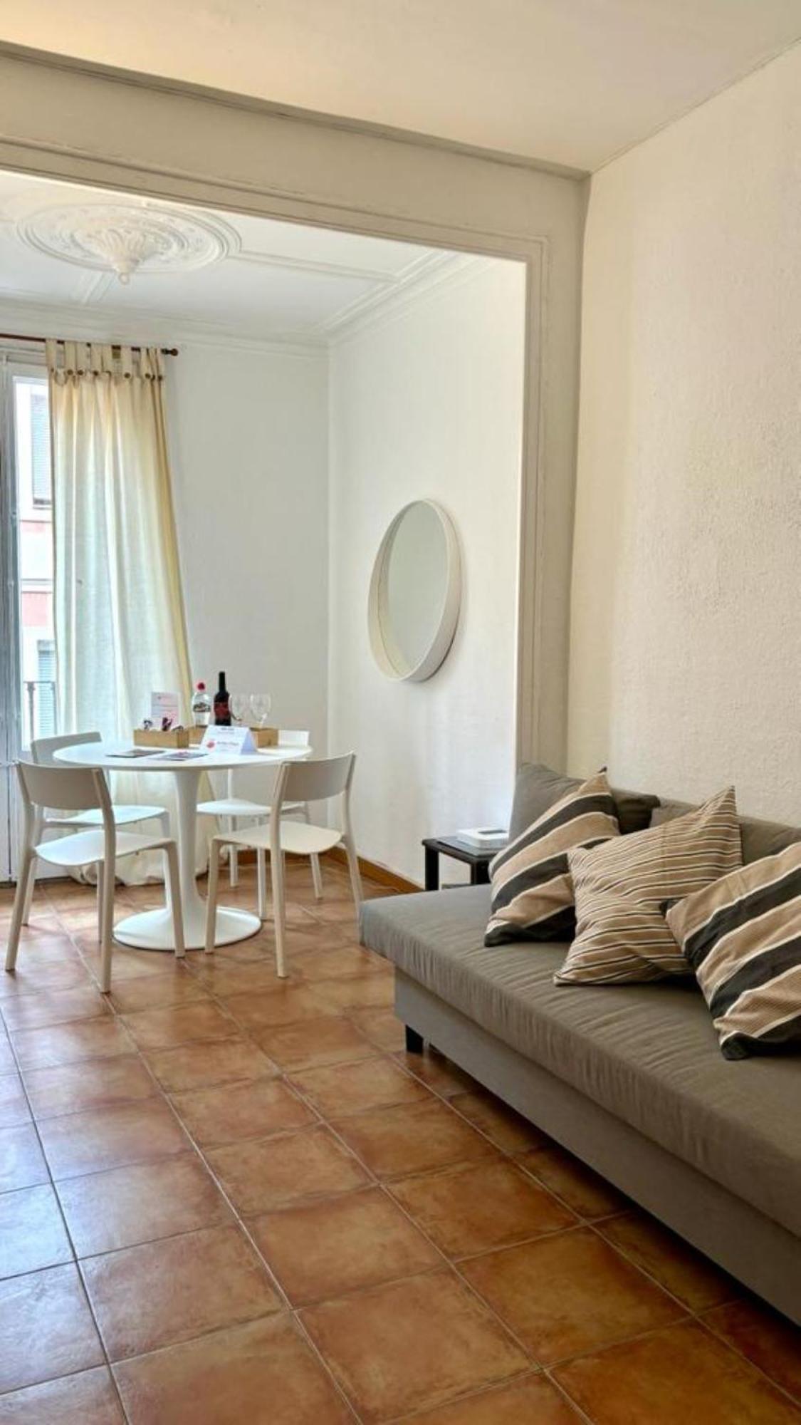 Apartamento Cozy Ploblesec Barcelona