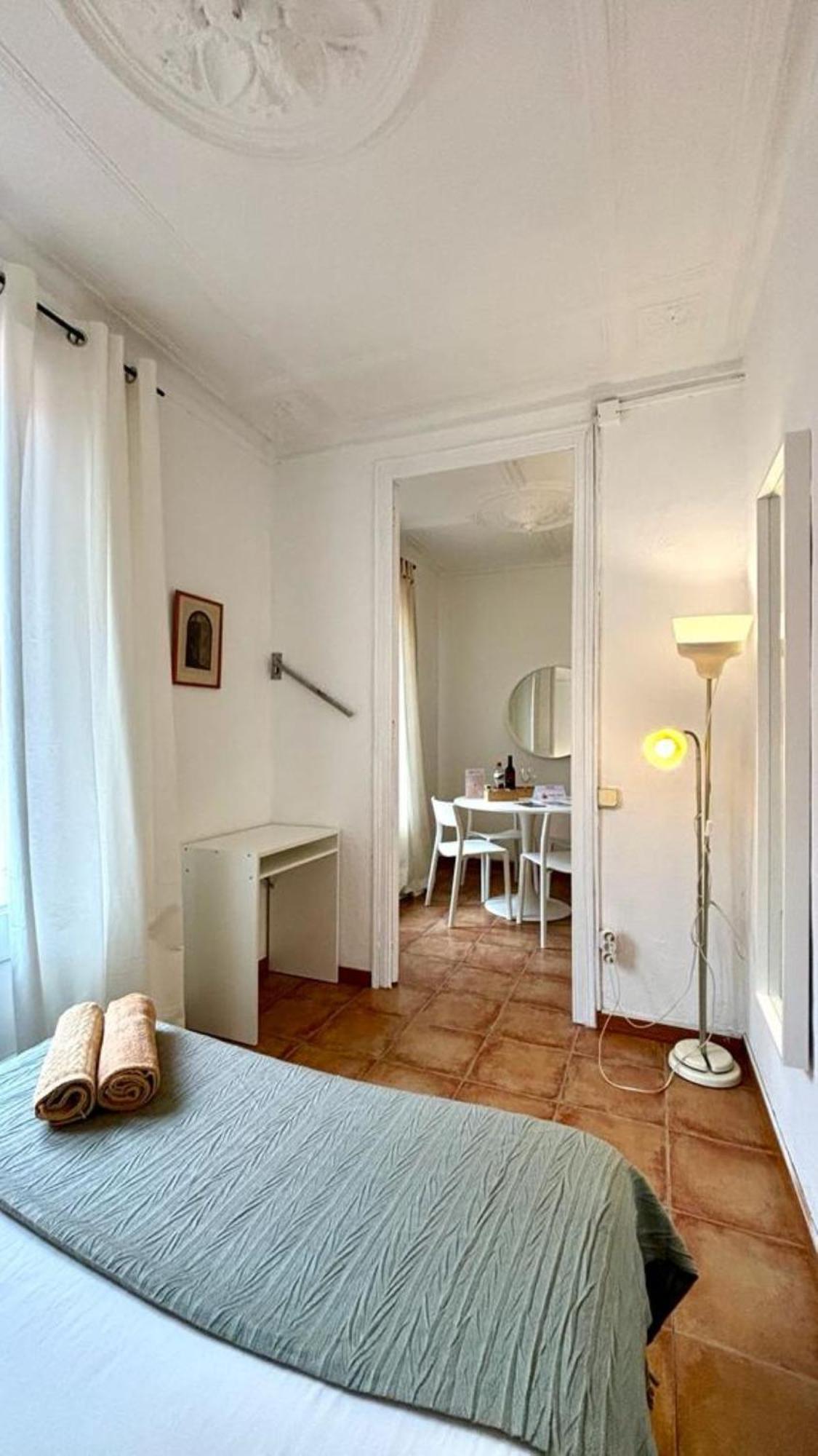 Cozy Ploblesec Apartamento